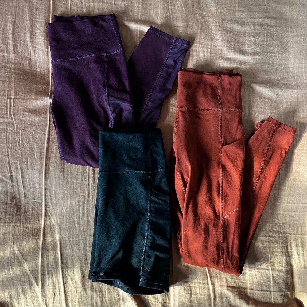 TWO pairs fabletics leggings bundle